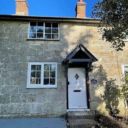 Rustic 18Th Century Stone Cottage With Fireplace And Parking Crowborough Ngoại thất bức ảnh